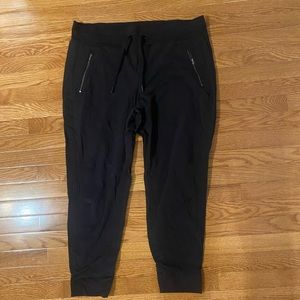 Athleta Joggers with zipper pocket size 16
